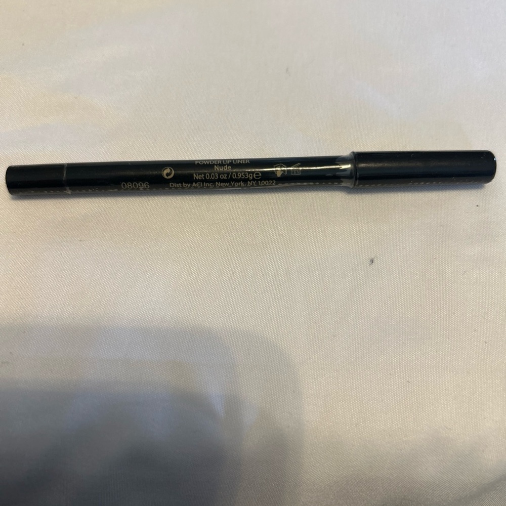 READY TO WEAR POWDER LIP LINER NUDE FULL SIZES 0.03 oz NEW